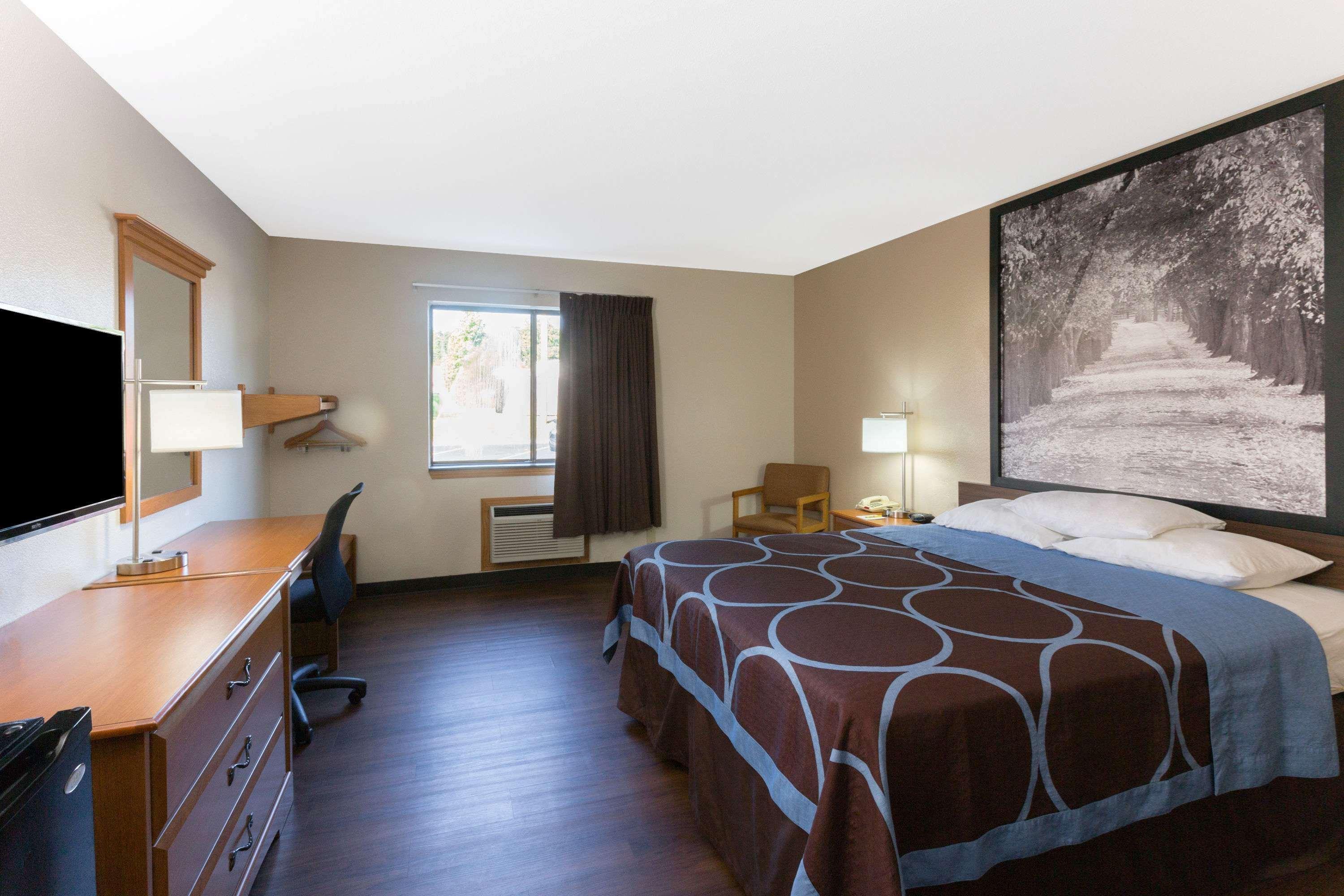 Super 8 By Wyndham Radcliff Ft. Knox Area Hotel Kültér fotó