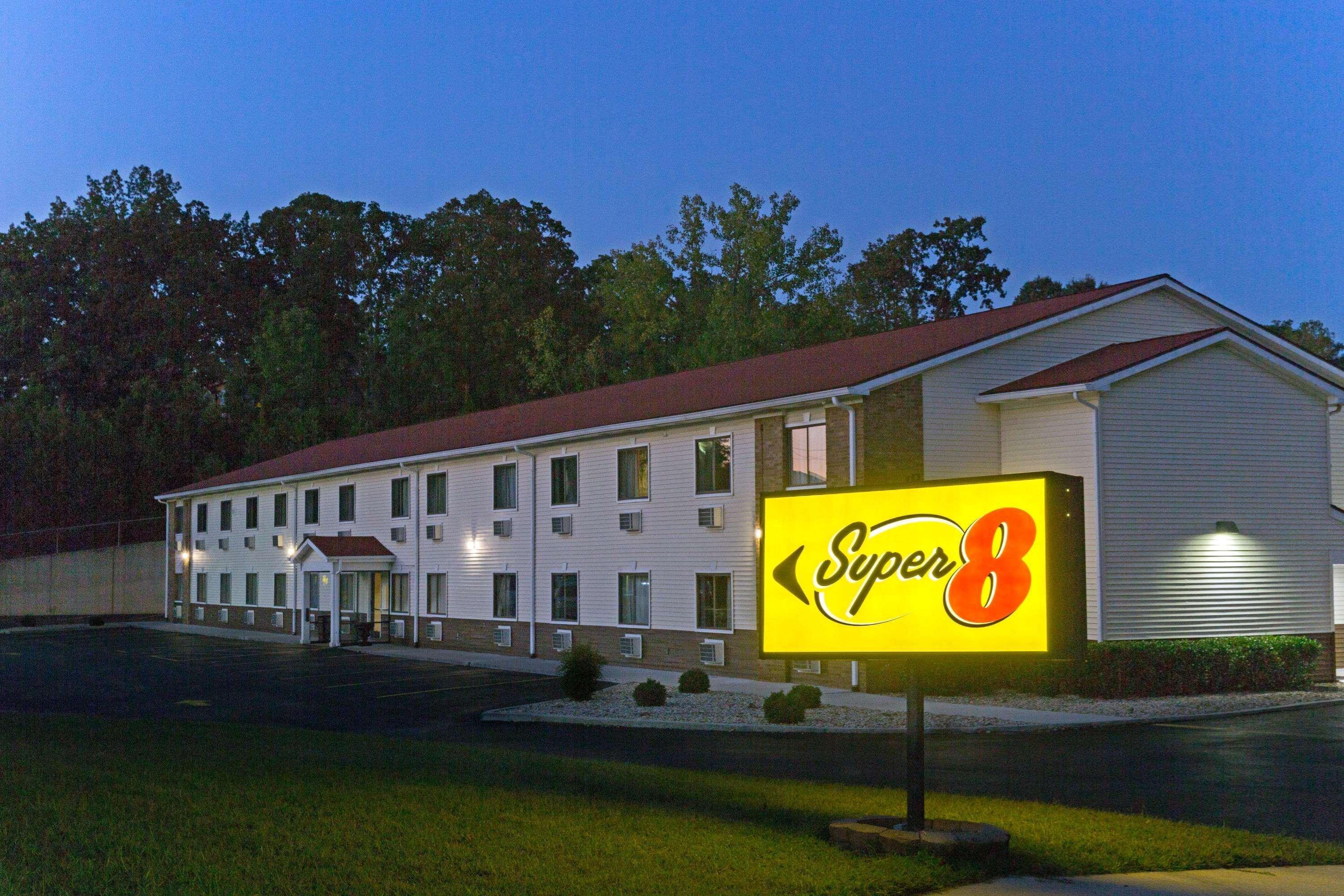 Super 8 By Wyndham Radcliff Ft. Knox Area Hotel Kültér fotó