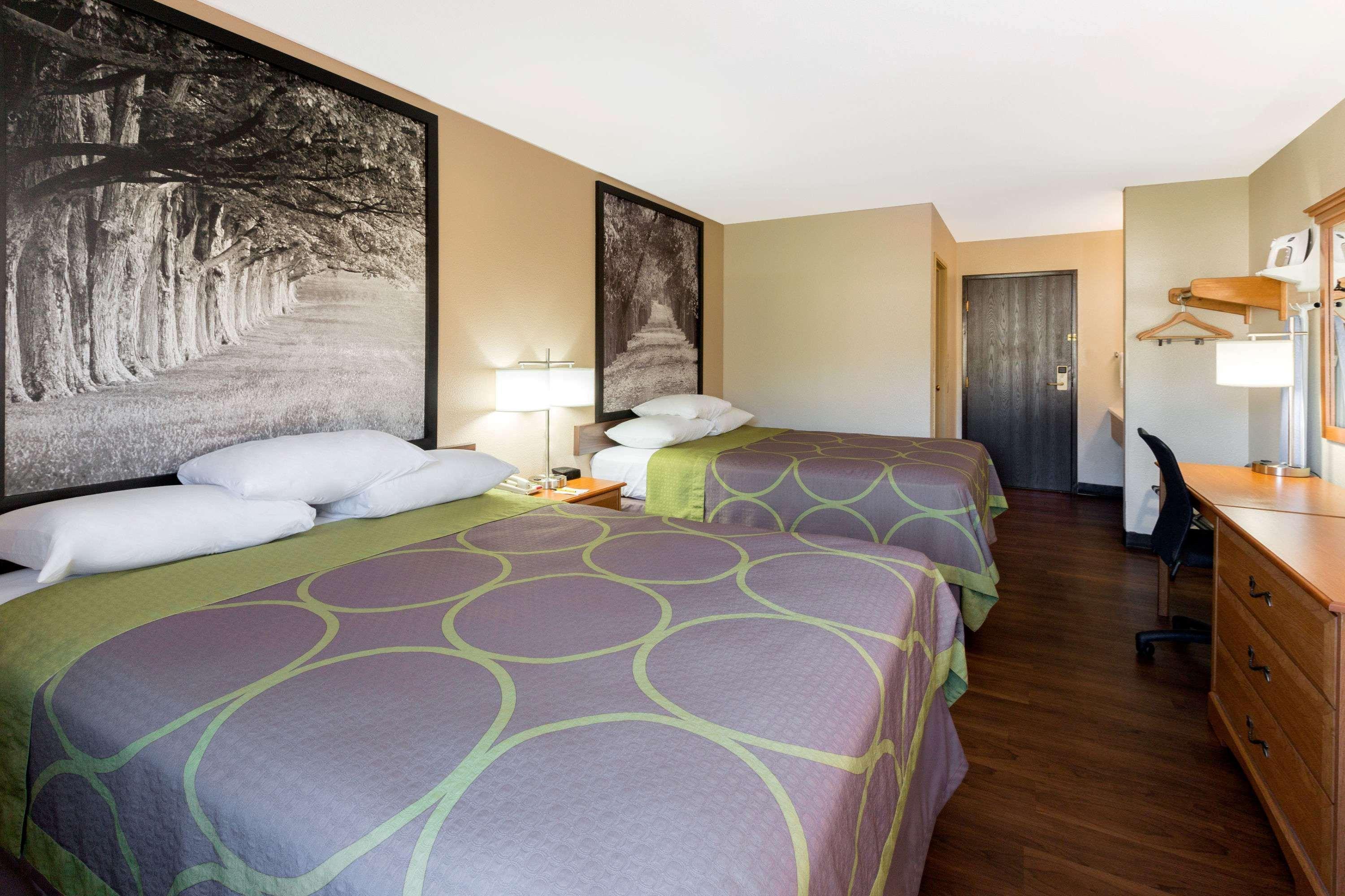 Super 8 By Wyndham Radcliff Ft. Knox Area Hotel Kültér fotó